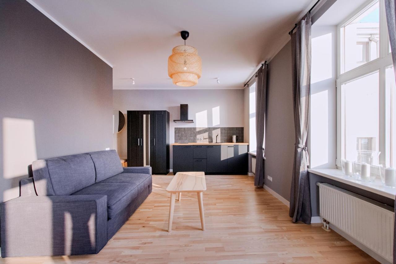 Modern Apartment In Old Riga With A River View Exteriör bild